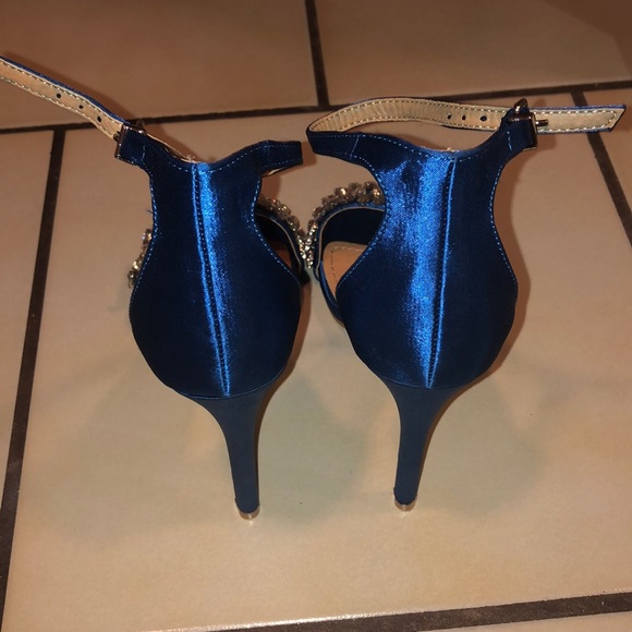 Fashion Nova Heels - Picture 2 of 3
